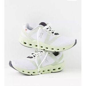 ON Cloudgo sneakers - white & meadow, women’s size 9